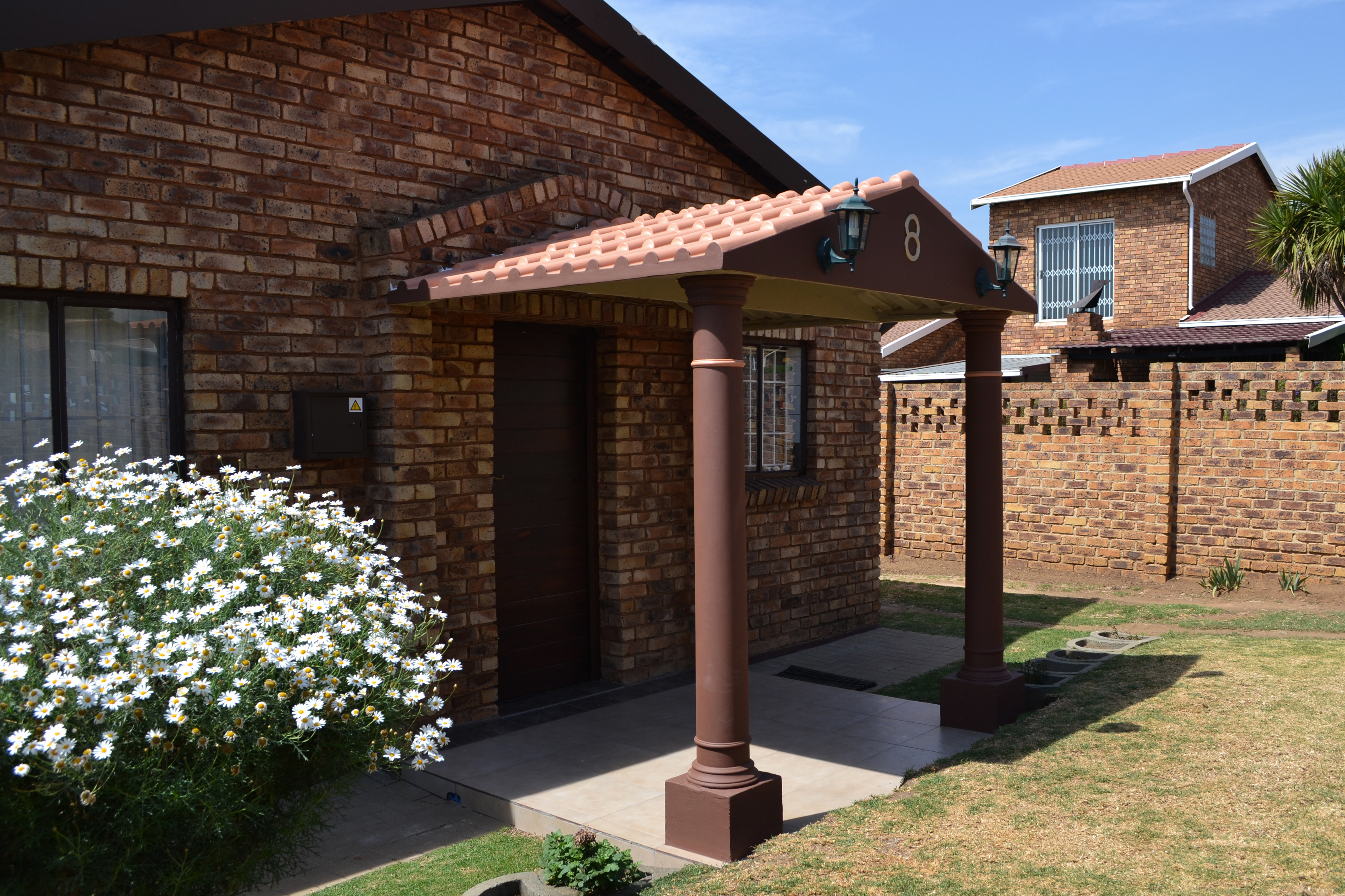 Custom Awnings Incorporating Fibreglass Columns